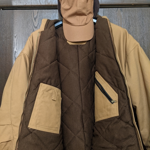 Men's Winter Parka - Picture 2 of 5